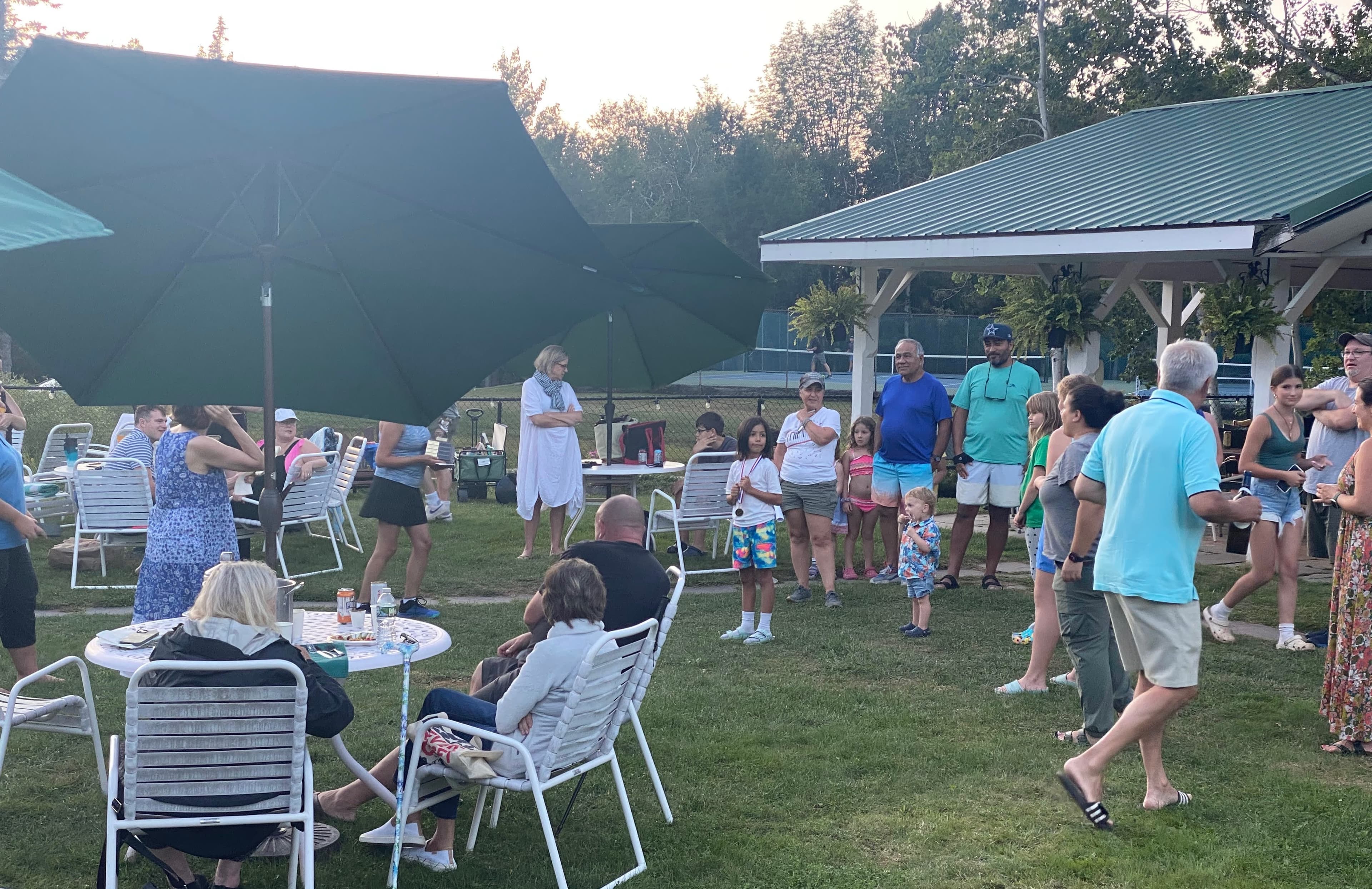 Evening lawn event at High Ridge Club