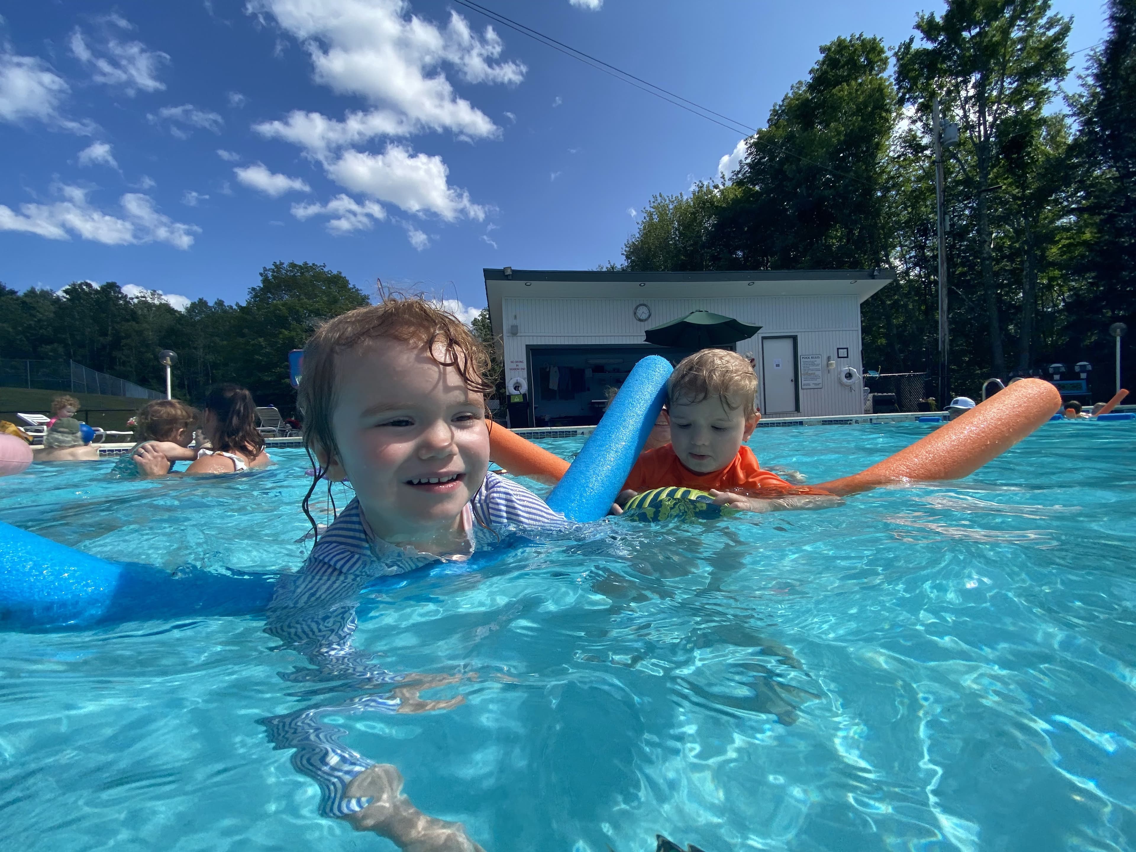 Kids swimming at High Ridge Club pool